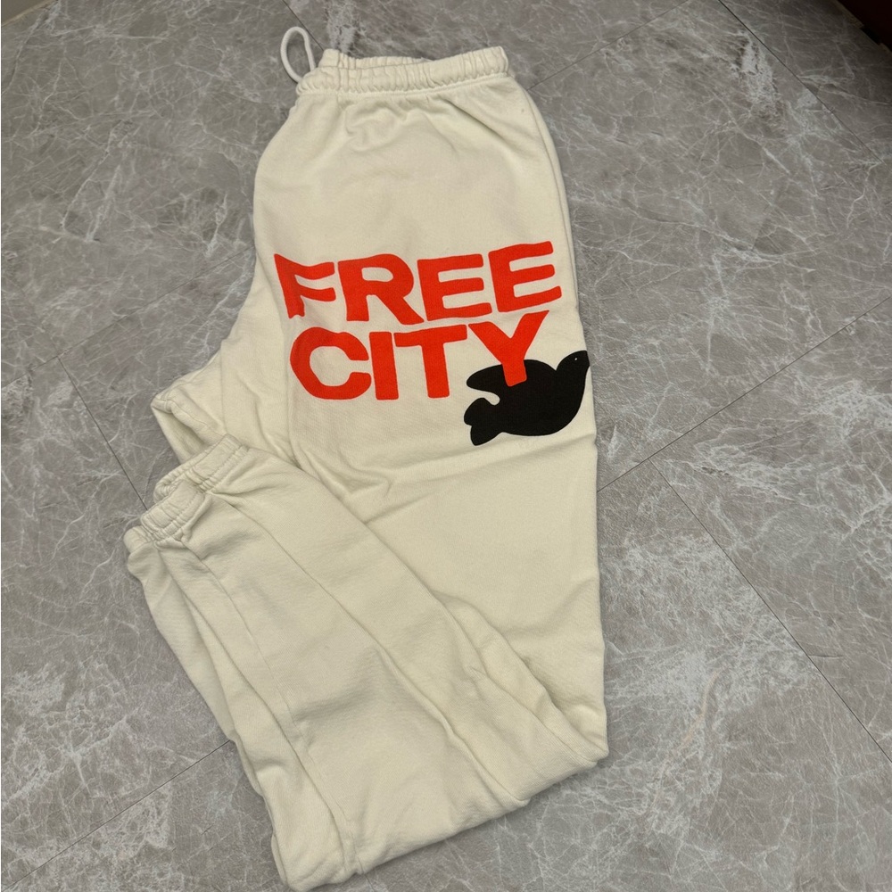 Free City Sweatpants